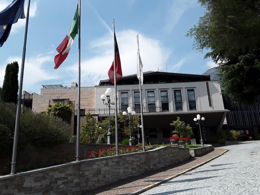 Apartamento Le Jasmin Da Marina Saint-Vincent Exterior foto